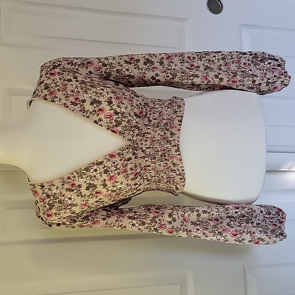 Forever 21 Floral Print Crop Top Sz. M - Picture 1 of 7